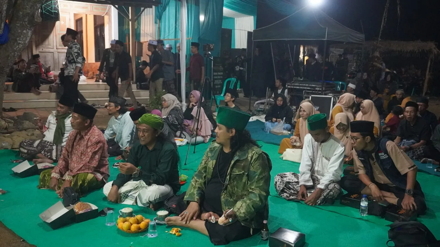 Suasana Kemeriahan Malam Penutupan Festival Sekarbanjar 2024 di Genting Merjosari, Ahad 22 September 2024. (Foto: Dok. Lesbumi)