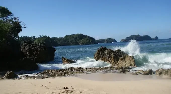 Pantai Watu Pecah