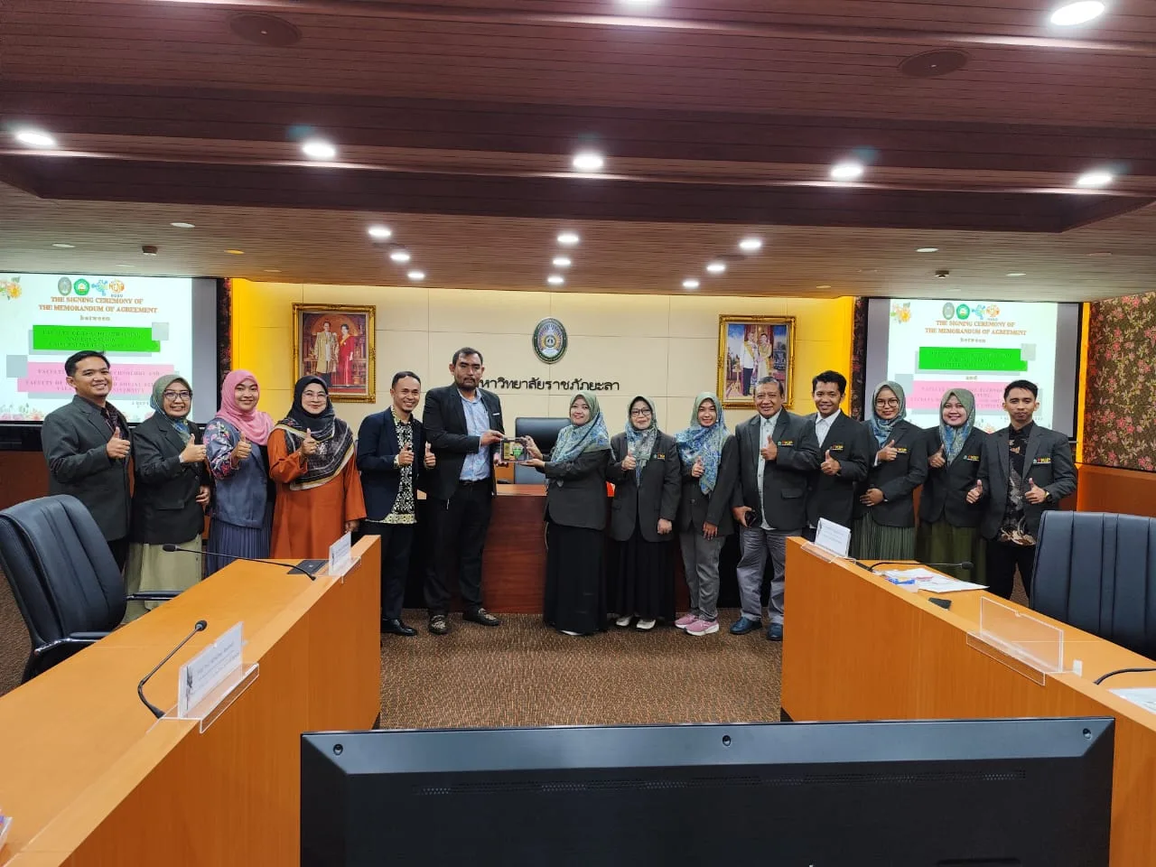 Kerja Sama PBSI FKIP Unisma dan Universitas Yala Rajabhat, Thailand