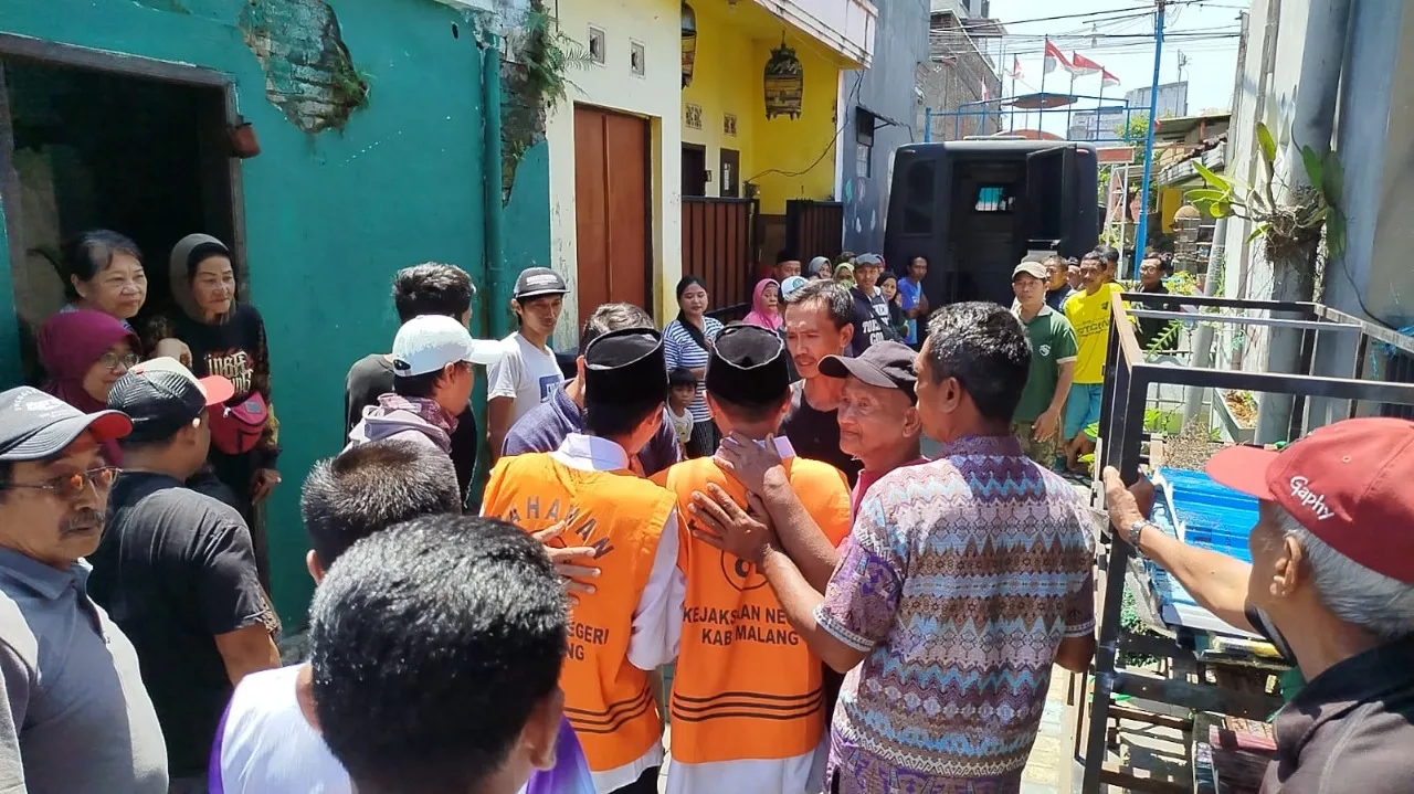 Dua terdakwa