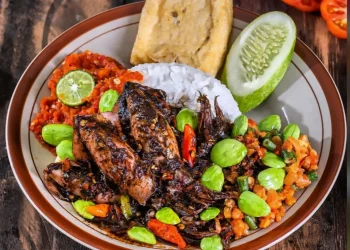Rekomendasi berbagai variasi kuliner di Malang untuk para pecinta makanan pedas. Foto/Instagram segosambelcakuut