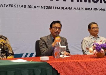 Rektor UIN Malang, Prof. Dr. H.M. Zainuddin, M.A sampaikan pentingnya pembangunan fisik dan non fisik di forum LPPM PTN se-Jawa Timur./Foto: dok.UIN Malang.