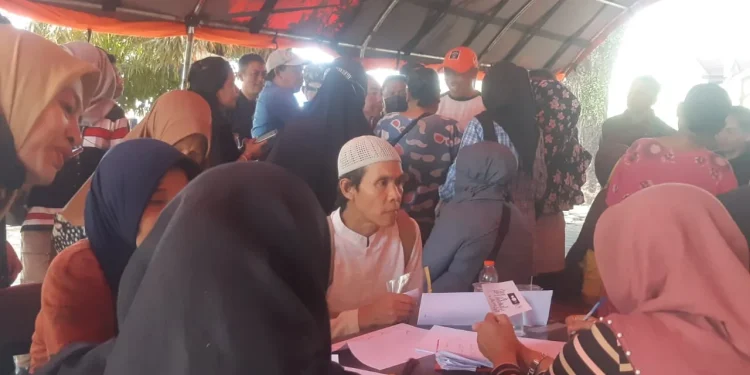 Pendataan pedagang terdampak kebakaran Pasar Comboran Kota Malang. (Foto/M Sholeh)