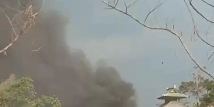 Tangkapan layar video amatir warga kebakaran di Jatim Park 3. Foto: Tangkapan Layar