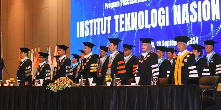 Pengukuhan 578 wisudawan dalam Wisuda ke-72 ITN Malang Periode II Tahun 2024. (Foto/dok. ITN Malang)