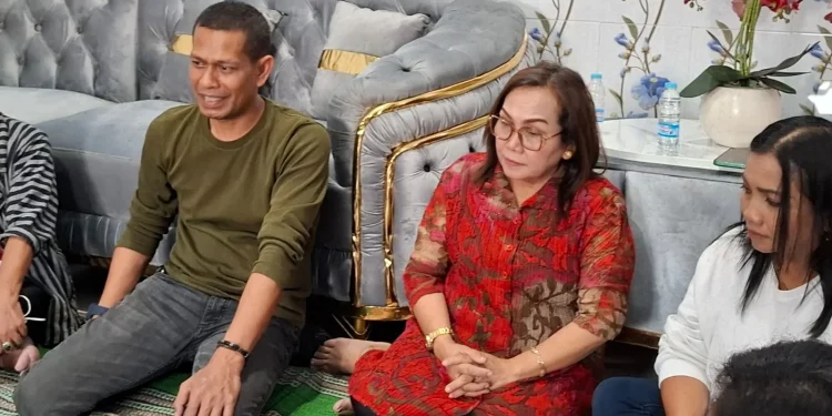 Ketua Tim Relawan Malang Gemilang, Muhammad Ali Akbar bersama Ketua Perempuan Tani HKTI Kabupaten Malang, Yuliana Riama. Foto: Aisyah Nawangsari Putri
