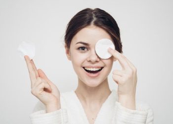 Cara sederhana membuat wajah glowing alami. Foto/Pinterest