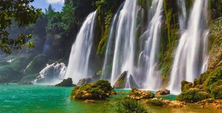 Ilsutrasi wisata air terjun di Tumpang Kabupaten Malang. Foto/pinterest.
