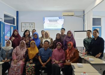 Tim PKM Polinema gelar pelatihan kewirausahaan diversifikasi sayur mayur berupa ice cream bagi warga Desa Duwet, Kecamatan Tumpang, Kabupaten Malang./Foto: dok. Polinema