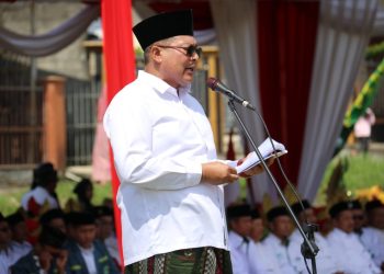 Plt Bupati Malang, Didik Gatot Subroto menyampaikan sambutan Menteri Agama RI. Foto: Pemkab Malang