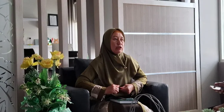 Wakil Rektor 1 Unisma, Erna Sulistyowati, MKes. PhD. saat memaparkan persiapan prosesi wisuda ke-74 Unisma. Foto: Azmy
