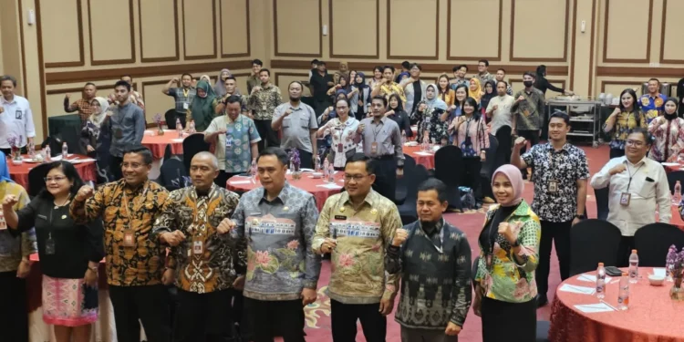 Pj Wali Kota Malang, Iwan Kurniawan dalam acara High Level Meeting ETPD. (Foto/M Sholeh)