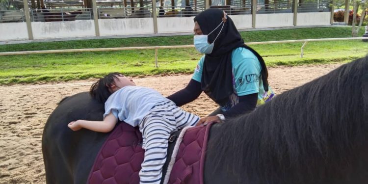 Kesempatan emas bagi fresh graduate yang berminat bekerja sebagai trainer autism dengan mengikuti event pelatihan Autism Management and Train The Trainer Course. /Foto: Dok. PSLC.