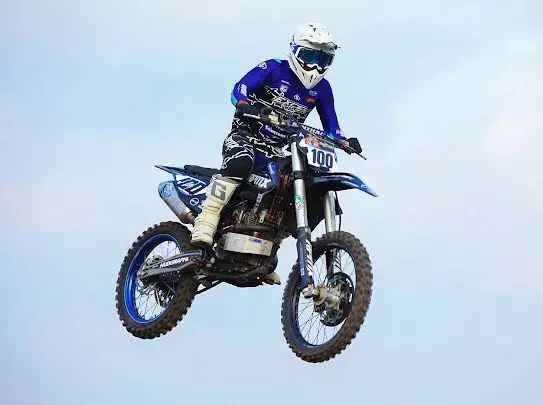 Kejuaraan Motocross Trial Game Dirt 2024