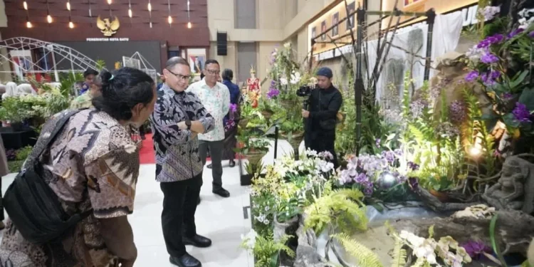 Batu Shining Orchid Week 2024