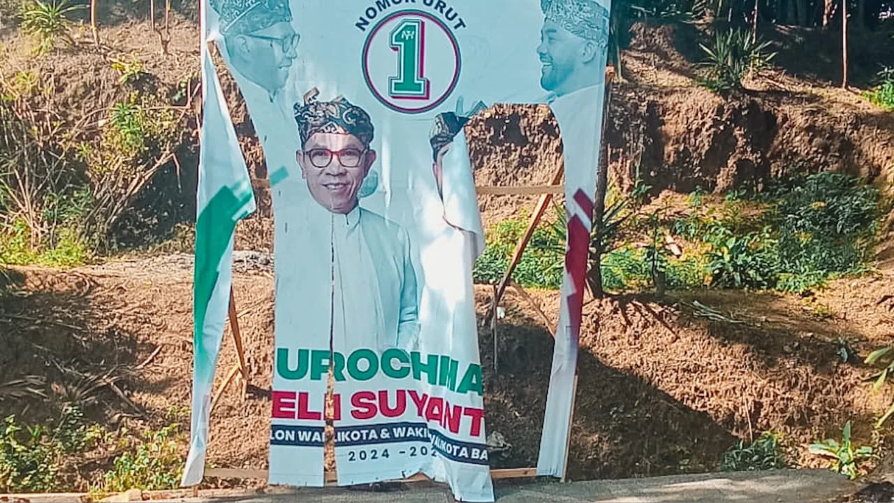 Banner APK dirusak