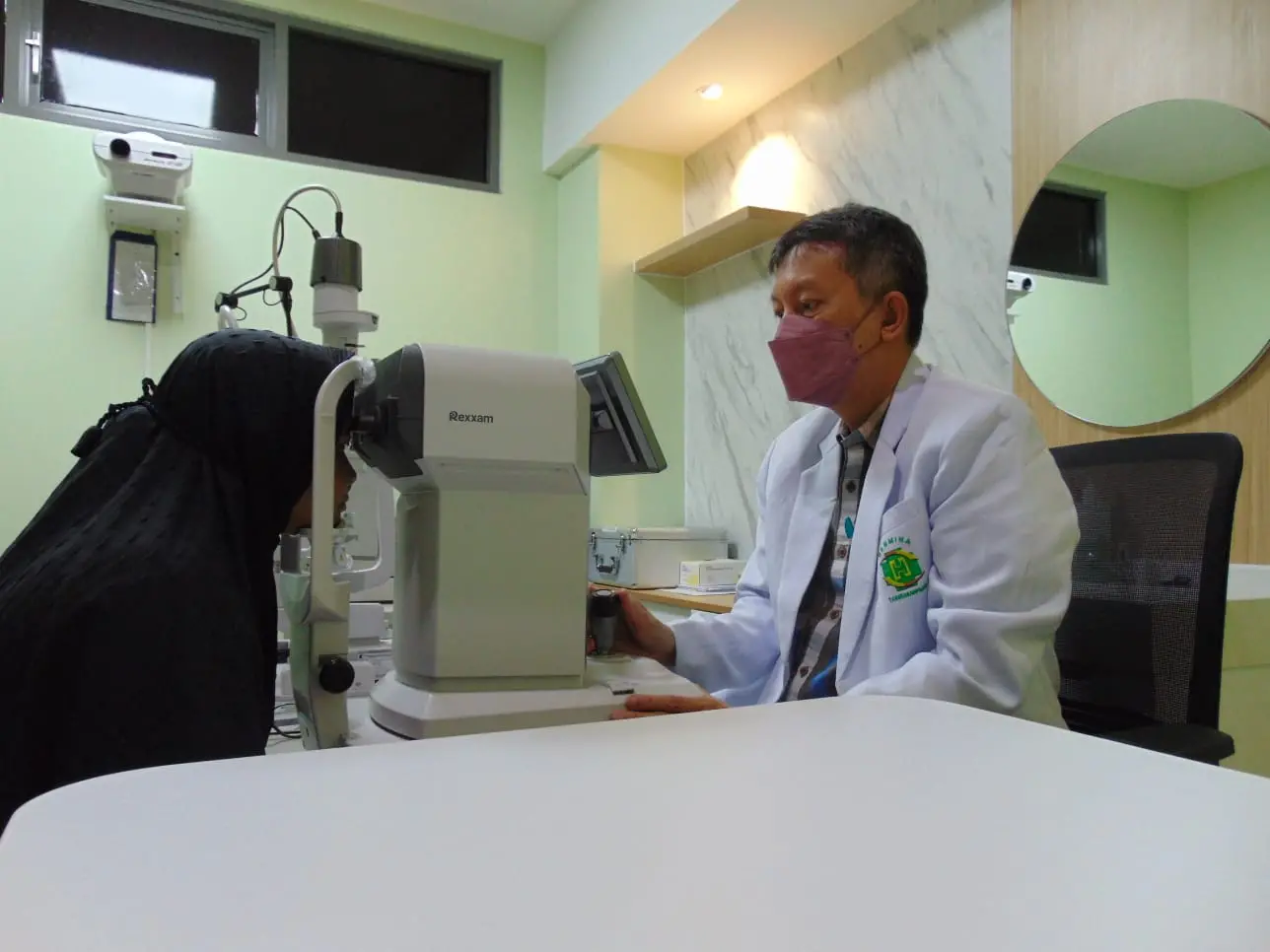 Dr Sony Agung