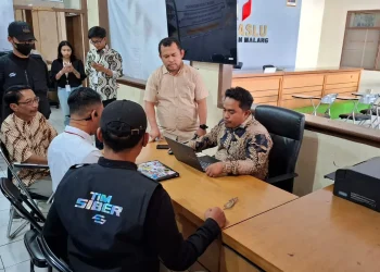Tim Salaf laporkan dugaan politik uang tim Gus.