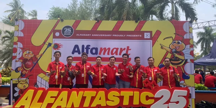 Karyawan Alfamart