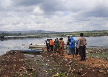 Tereseret arus sungai