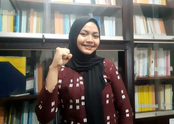 Mahasiswa lulusan terbaik Unikama