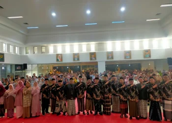 Wisudawan FKIP Unisma