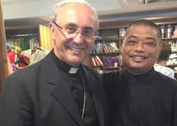 Mengenang sosok Romo Benny Susetyo (kanan), sang intelektual yang konsisten merawat kebhinekaan dengan penuh cinta. /Foto: Tangkapan layar Facebook, Benny Susetyo.