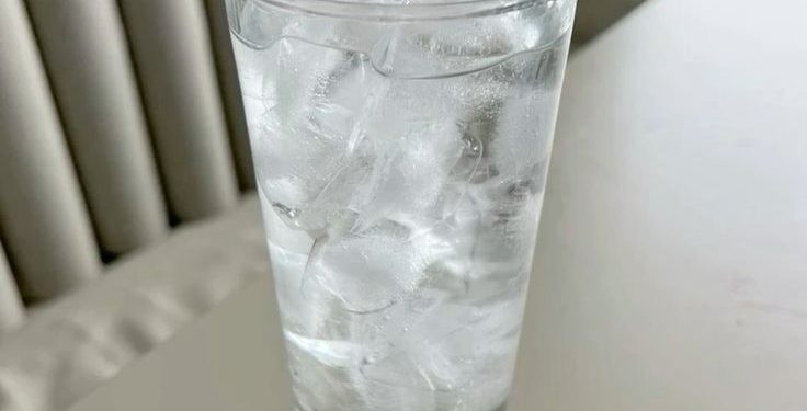 Ilustrasi efek samping minum air es. Foto/pinterest