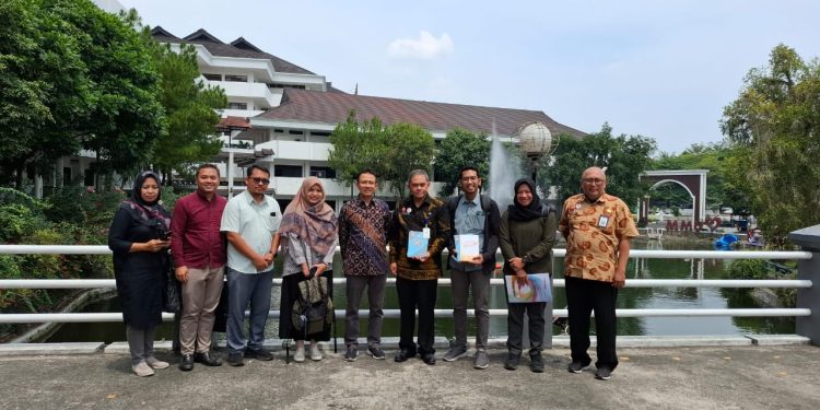 Tim Kemenaker RI saat berkunjung ke Fakultas Vokasi UMM. Foto: Azmy