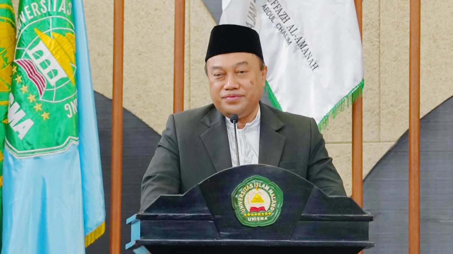 Rektor Unisma Prof Junaidi saat menyambut para santri peserta lomba MTQ Nasional 2024. Foto: Azmy