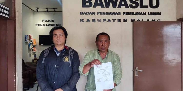 Tim Bidang Hukum Gus laporkan Plt Bupati Malang Didik Gatot Subroto ke Bawaslu Kabupaten Malang. Foto: istimewa