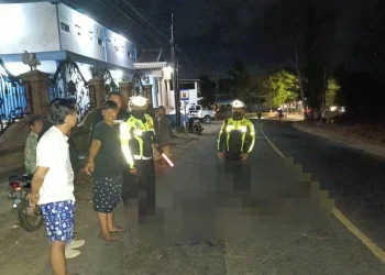 Polisi lakukan olah TKP tabrak lari di Kepanjen. Foto: Satlantas Polres Malang