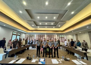 Rapat koordinasi Kantor Imigrasi Kelas I TPI Malang bersama Tim Pengawasan Orang Asing (Tim Pora) Kota Batu. Foto/dok for TM