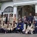 Mahasiswa Fisika UM gelar pengabdian masyarakat dengan membangun Greenhouse KWT di Trenggalek. Foto/dok UM