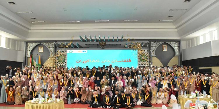 Wisuda FEB Unisma