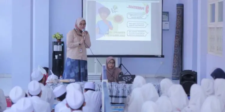 Tim pengabdian masyarakat FK UM dan FKIK