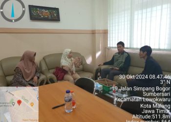 Diskusi dosen UM - Universiti Malaya untuk mengembangkan bahan ajar kreatif berbasis permainan tradisional gobak sodor. Foto / dok UM