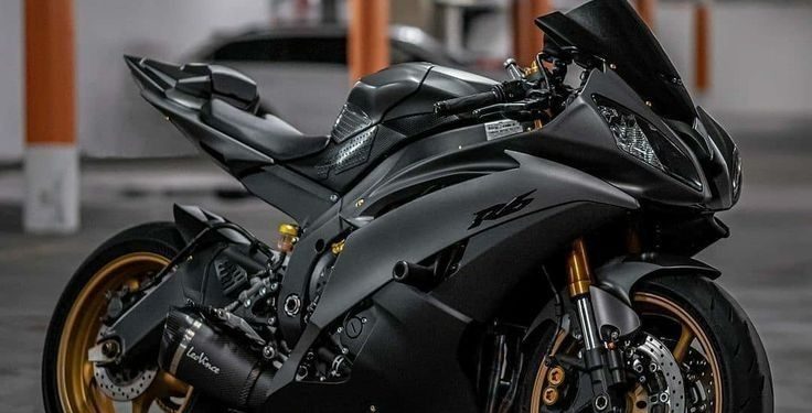 Penggunaan motor sport yang semakin populer./Foto: pinterest.Omar Omar.