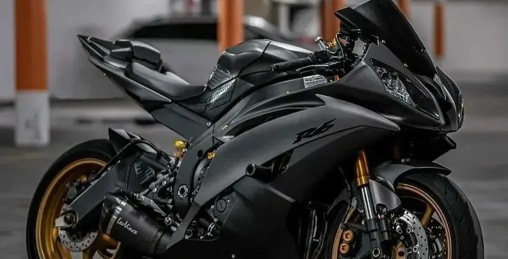 Penggunaan motor sport yang semakin populer./Foto: pinterest.Omar Omar.
