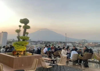 Pesen coffe plus (mbetek). Foto/dok