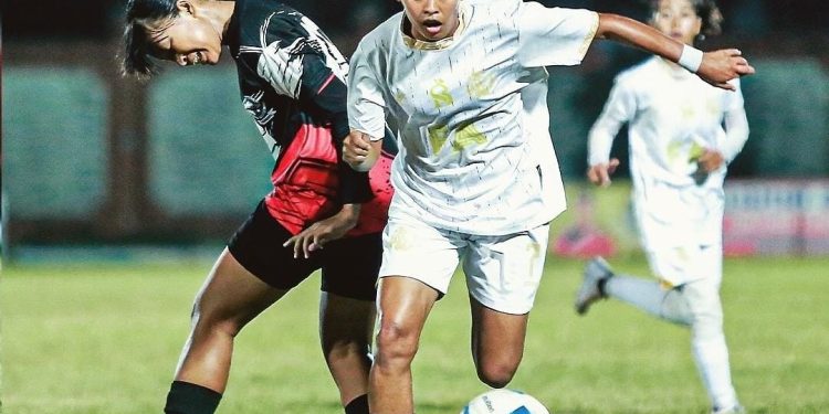 Arema FC Women berhasil menyabet gelar juara di turnamen Kajati Kalteng Cup II 2024 dan ASBWI Cup 2024. /Foto: Instagram @aremafcwomen
