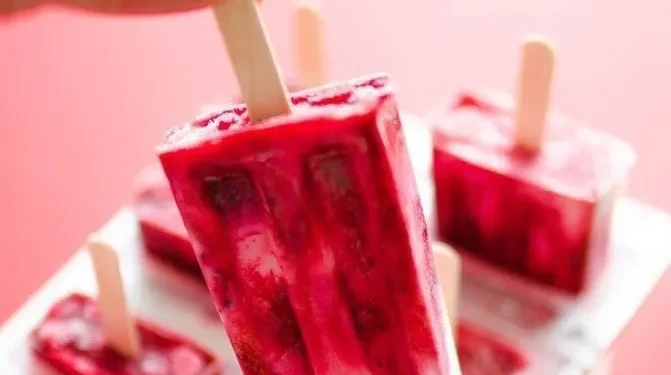 Es krim buah, camilan yang pasti disukai seluruh keluarga. Foto/Pinterest