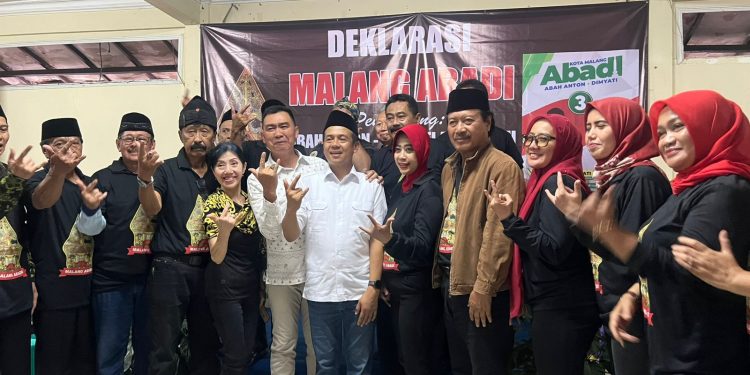 Ormas Malang Abadi deklarasikan dukungan untuk Abah Anton-Dinyati. (Foto/dok.)