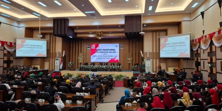 Rapat paripurna istimewa Hari Jadi ke-1264 Kabupaten Malang. Foto: Aisyah Nawangsari Putri