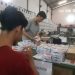Petugas melakukan sortir surat suara di gudang logistik KPU Kota Malang. (Foto/M Sholeh)