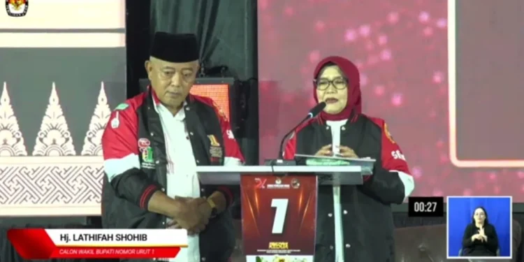 cek fakta