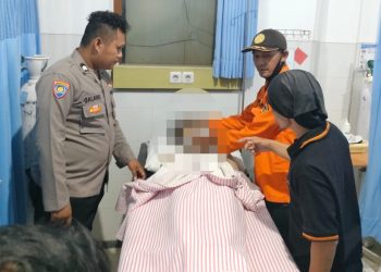 Mahasiswa UIN terseret ombak