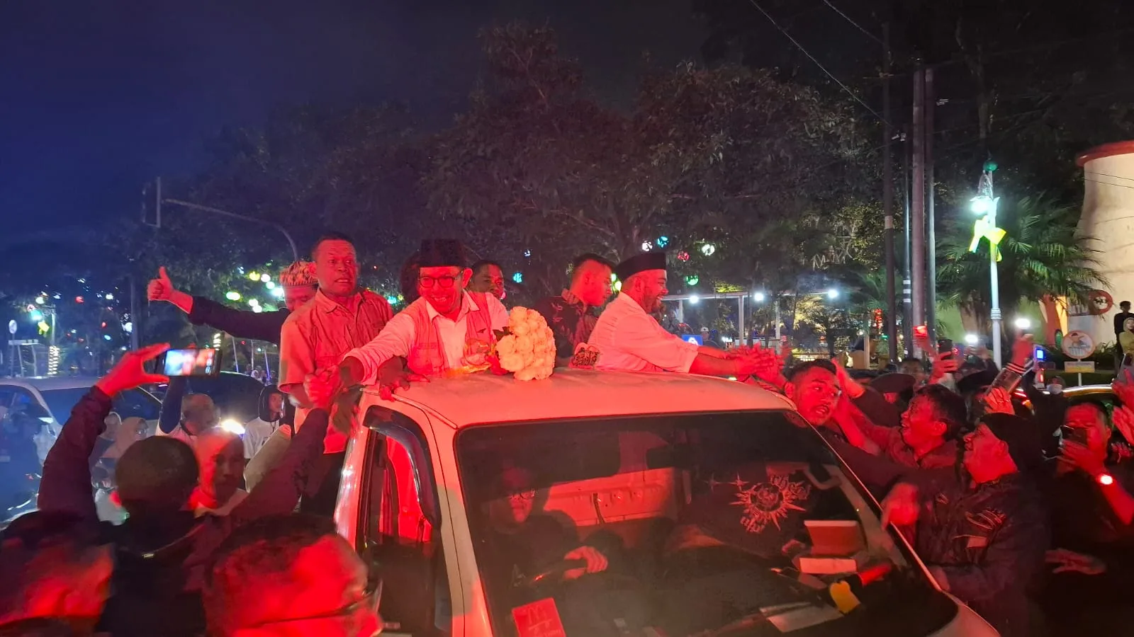Temui Pendukung