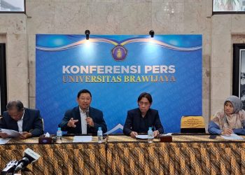 Pemaparan hasil penelitian para profesor UB di Malang mulai pemetaan habitat ikan hingga sistem pemerintahan di era BANI. Foto: Azmy
