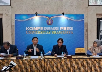 Pemaparan hasil penelitian para profesor UB di Malang mulai pemetaan habitat ikan hingga sistem pemerintahan di era BANI. Foto: Azmy